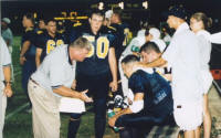 Caoch Bonewald gives Robby Kotzur instructions