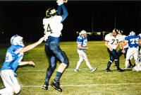 Greg Richter catchs pass in endzone